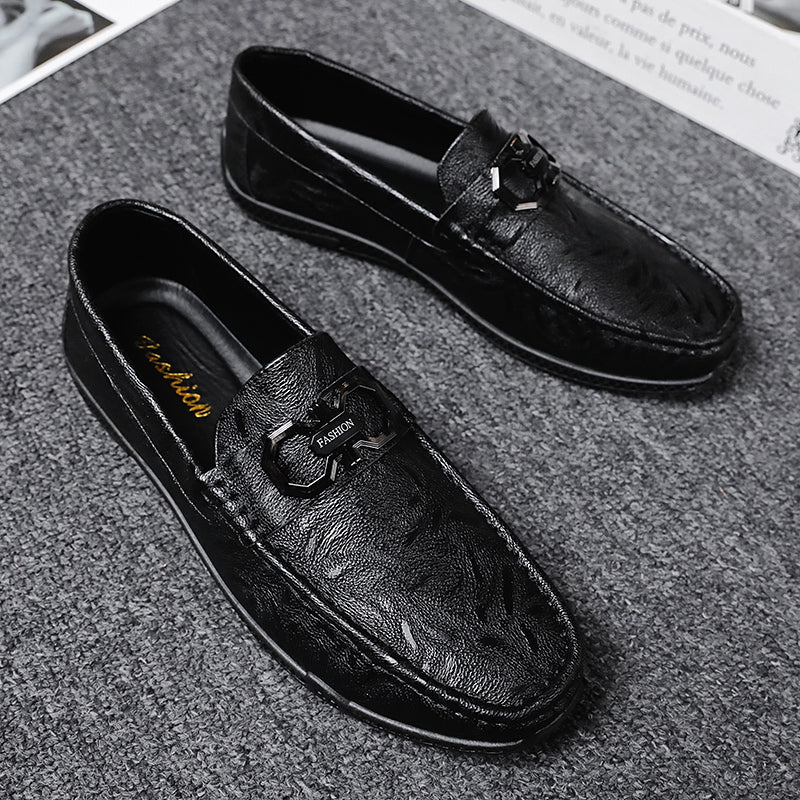 Men's Shoes Summer Breathable Soft Bottom 2023 New Men's Slip-on Bean Bright Leather Smart Guy Casual Small Leather Shoes